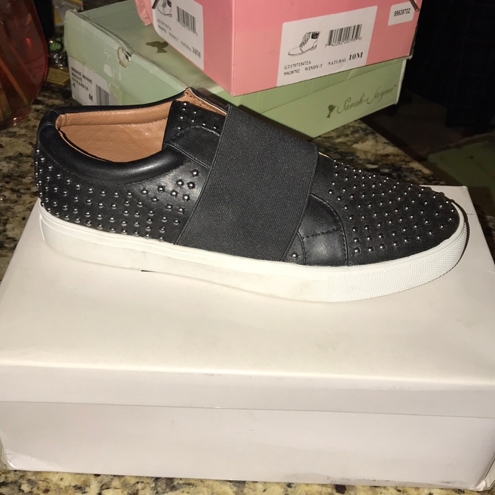 Cute detailed sneakers